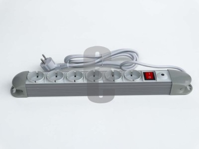 Разклонител 6гн. с копче и защита                                                                                                                                                                                                                                                                           